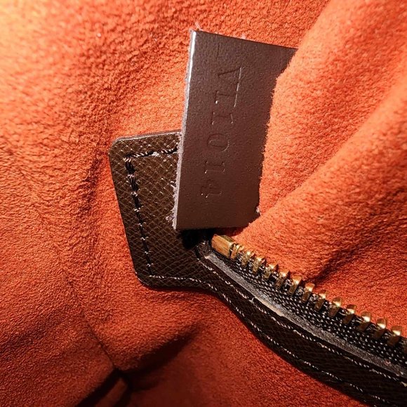 Authentic LV Triana - Picture 7 of 16